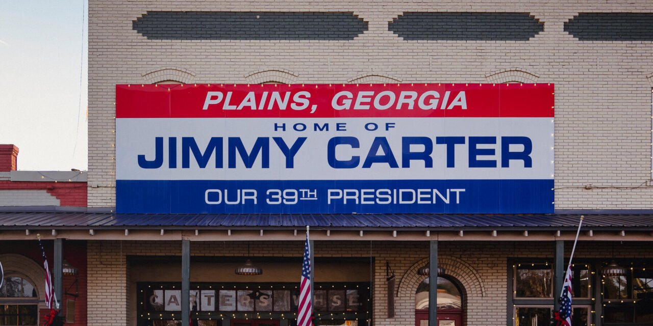 In Carter’s Hometown, a Long Vigil Ends With Sorrow, but Also Uplift