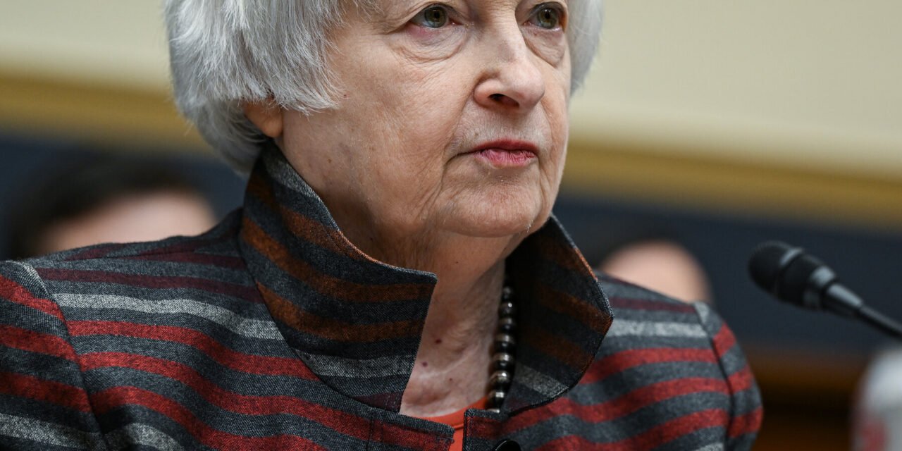 Yellen Issues Debt Limit Warning to Congress