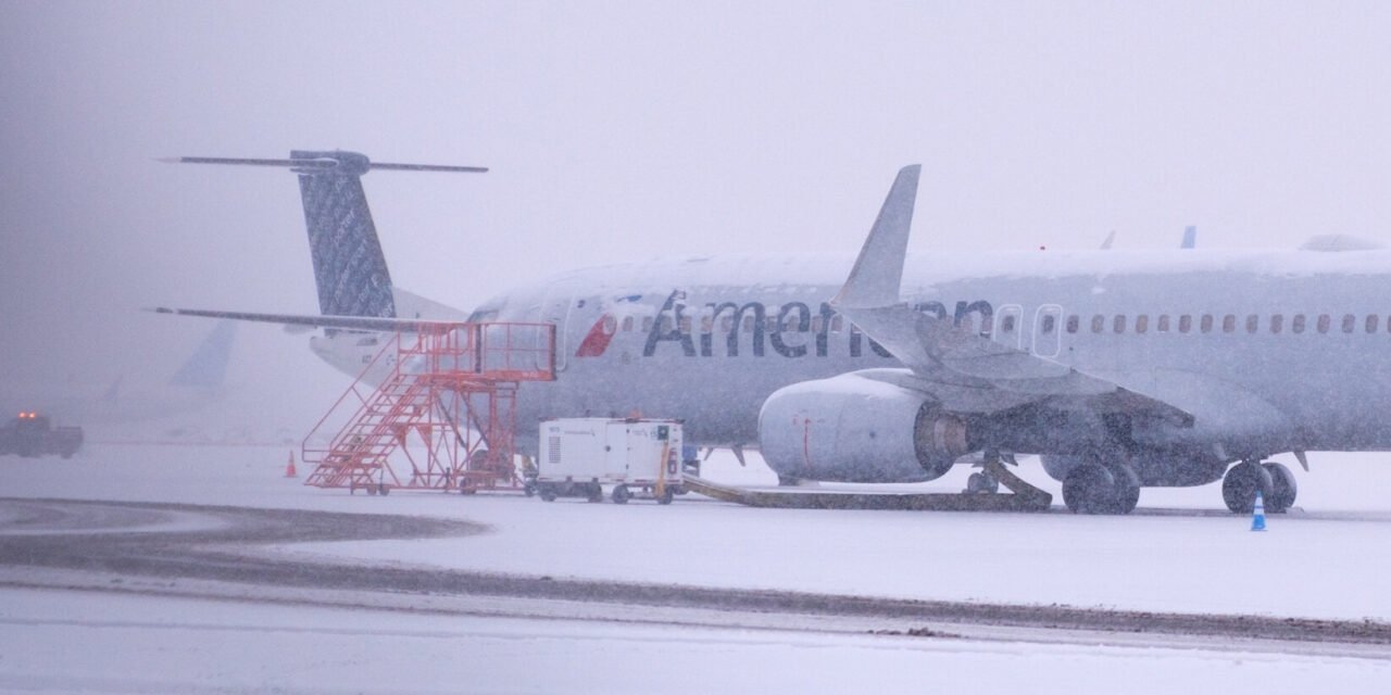 American Airlines Briefly Grounds U.S. Flights on Christmas Eve Over Technical Issue