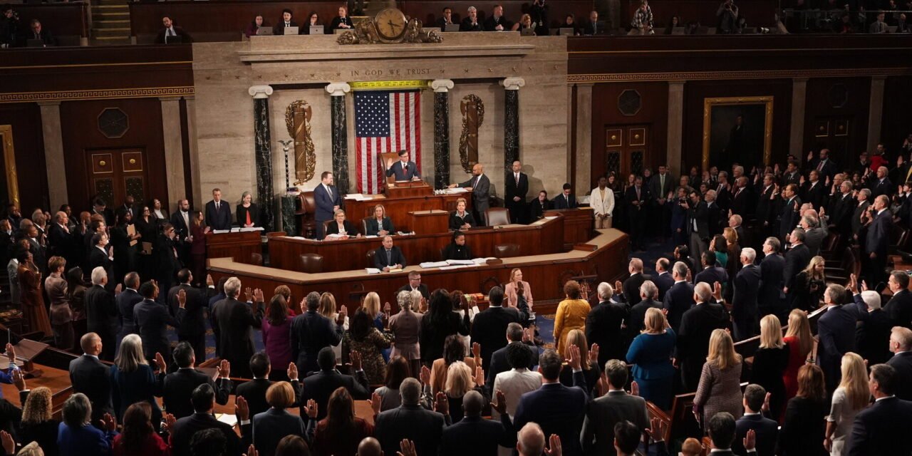 With Speaker Drama and Family Photos, New Congress Gets Off to a Wobbly Start