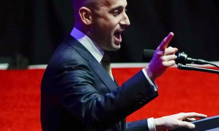 Trump Will Strip Protections from Career Civil Servants, Miller Says