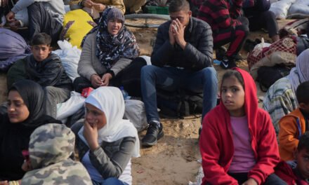 Israel and Hamas Dispute Over Hostage Leaves Displaced Palestinians Waiting