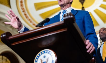 Trump Kicks Congress to the Curb, With Little Protest From Republicans