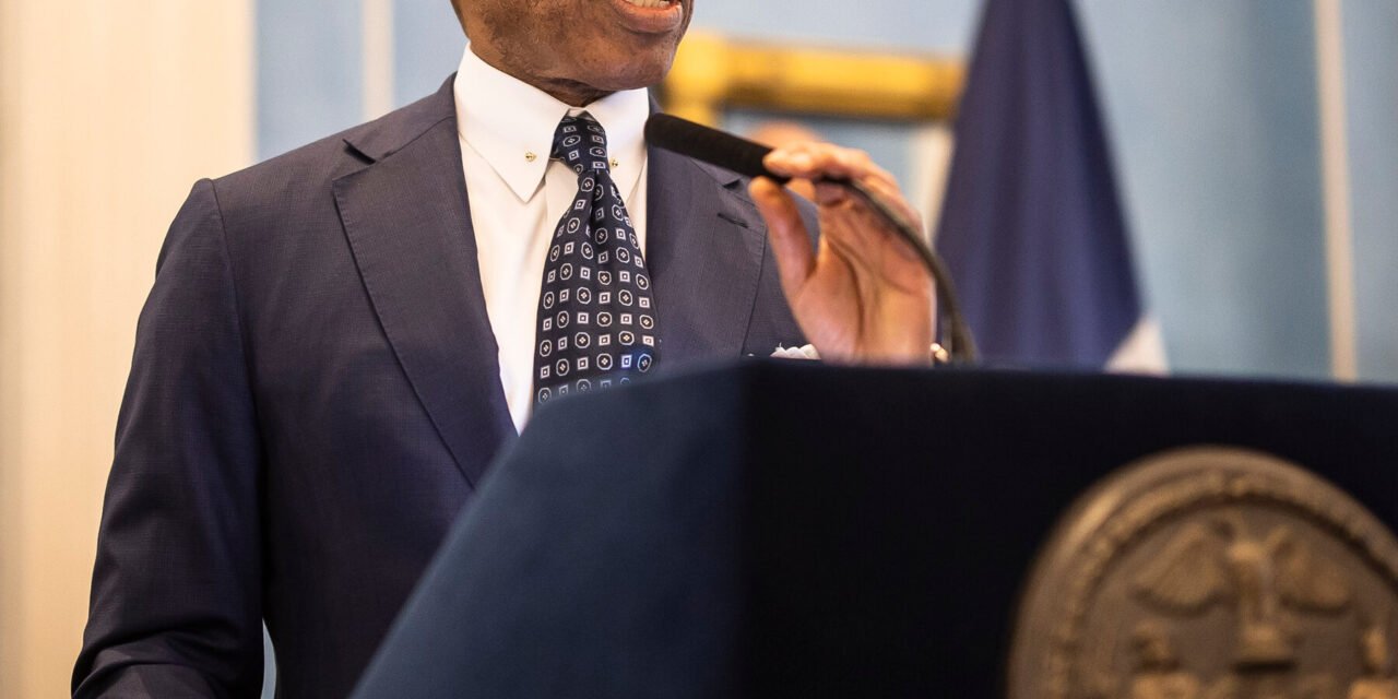 A Justice Dept. in Turmoil Moves to Dismiss Eric Adams’s Corruption Case