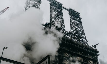 How Trump’s Canadian Oil Tariff Would Hit U.S. Refineries