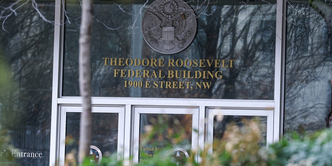 Trump Officials Escalate Layoffs, Targeting Most of 200,000 Workers on Probation