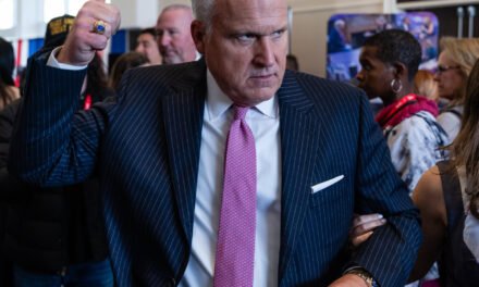 At CPAC, a Mixed Reception for Pardoned Jan. 6 Rioters