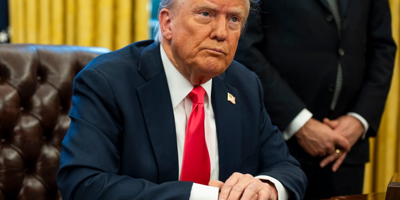 Trump Plans ‘Gold Card’ Alternative to Green Cards for ‘High Level People’