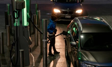 Trump Plan to Repeal Climate Policy Could Upend Shift to Electric Cars