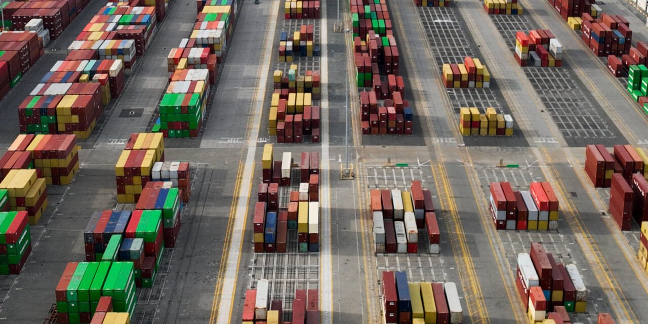 U.S. Economy Shows Signs of Strain From Trump’s Tariffs and Spending Cuts