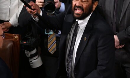 Al Green Removed From House Chamber for Heckling Trump During Speech