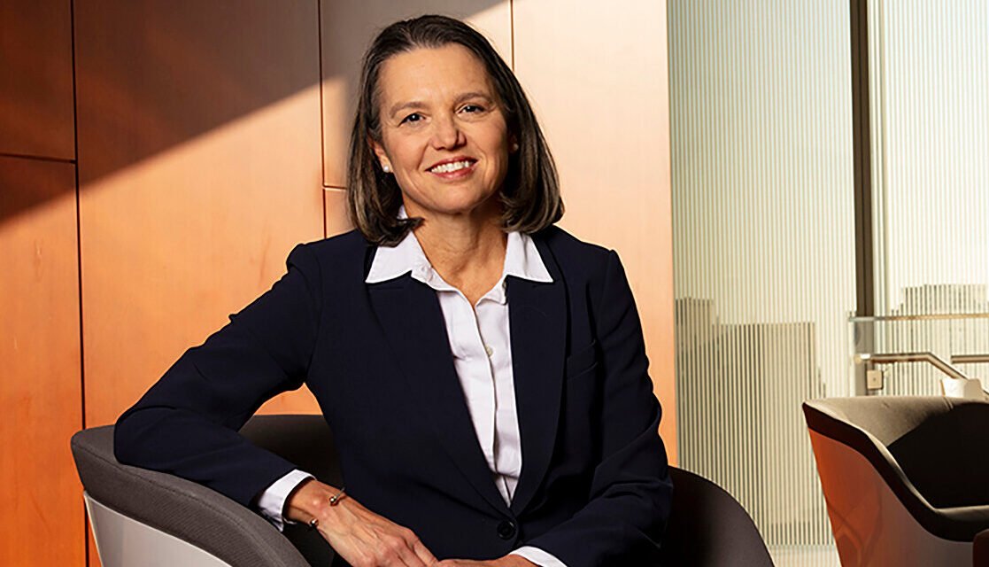 Columbia University’s President Resigns