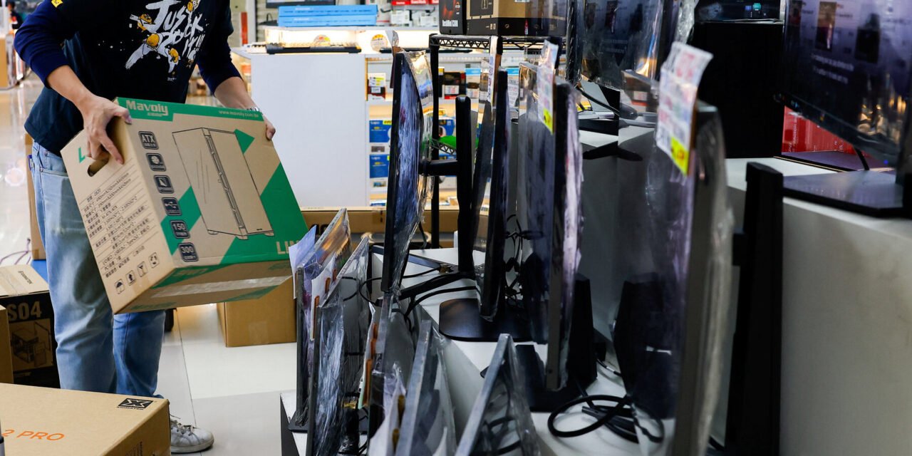 A Stunned World Reckons With Economic Fallout From Trump’s Tariffs