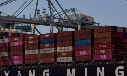 Trump Reverses Course on Global Tariffs, Announcing 90-Day Pause