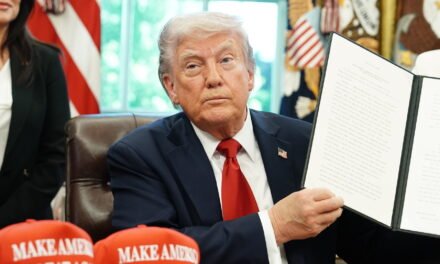 Trump Signs Executive Order Targeting College Accreditors