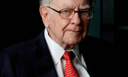 Warren Buffett Criticizes Trump’s Trade Policies