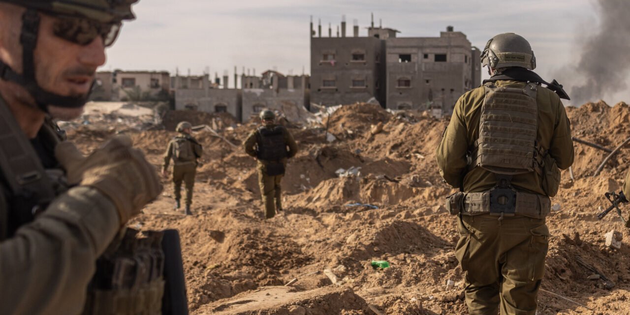 Poised to Expand Gaza Offensive, Israel Calls Up Thousands of Reserve Soldiers