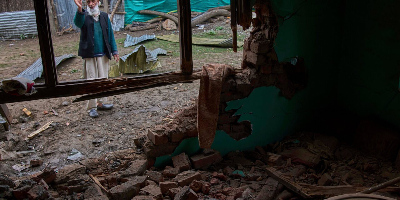 A Night in Kashmir, Caught Between India and Pakistan’s Fight