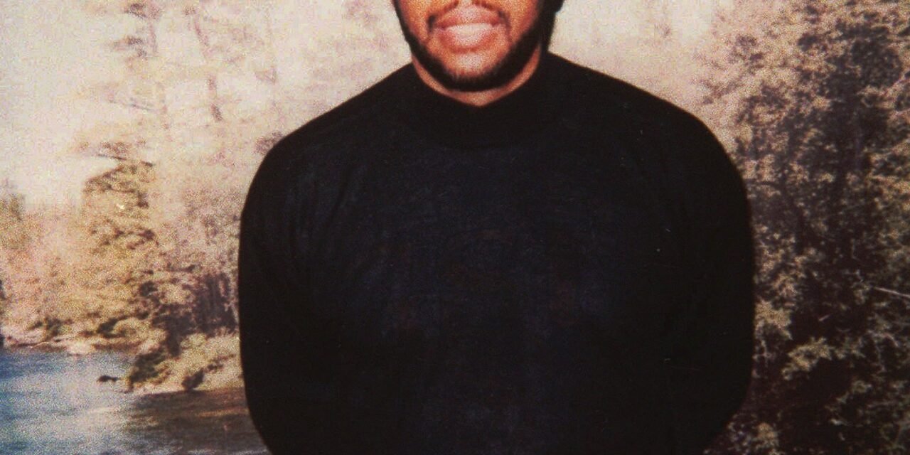 Trump Commutes Federal Life Sentences of Larry Hoover, Chicago Gang Leader