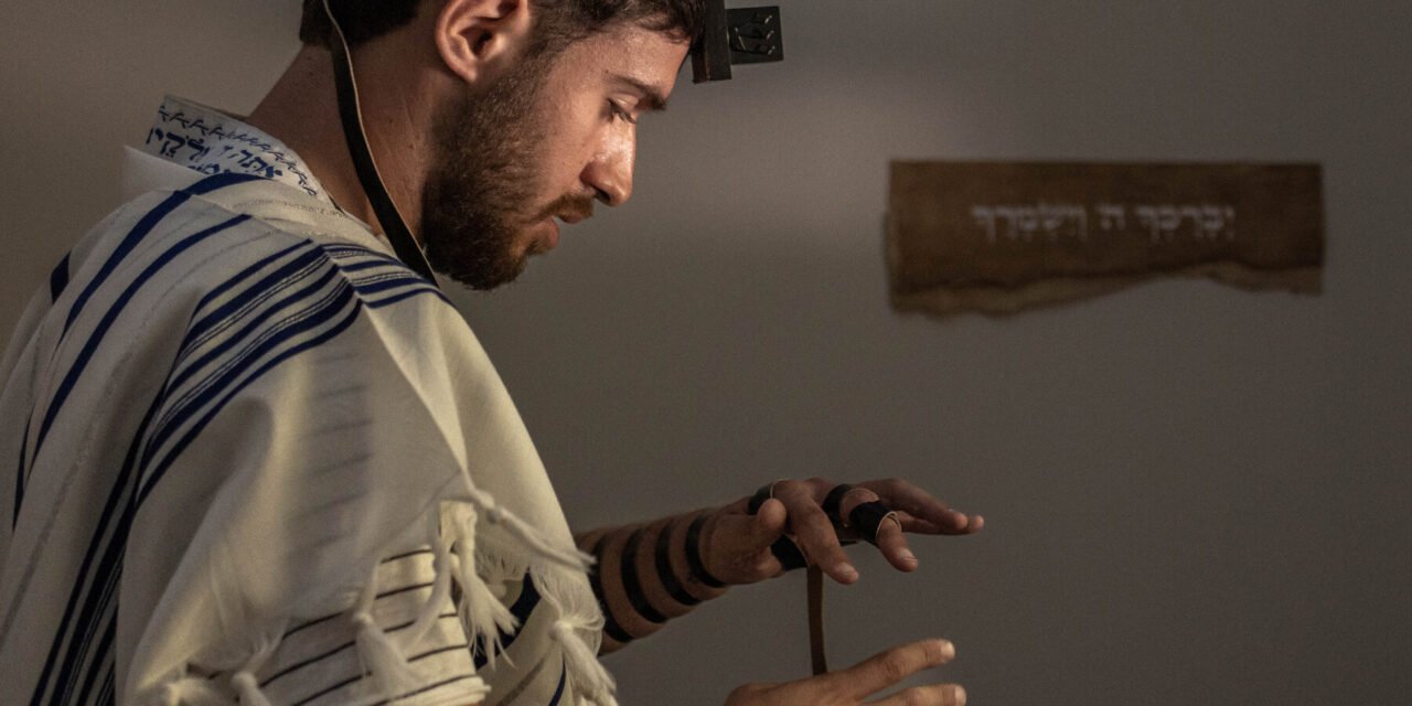 Young Israeli Hostage Says Finding Faith Helped Him Survive Hamas Captivity