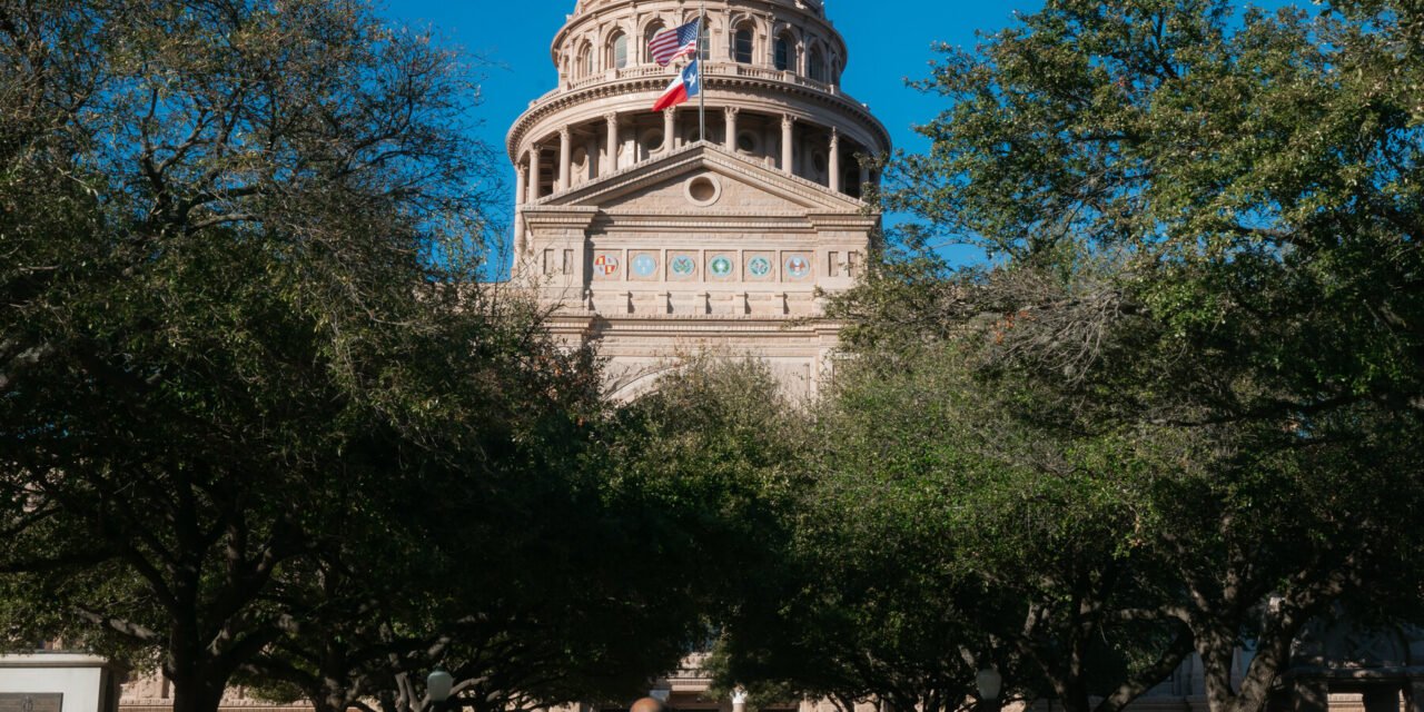 White House Pushes Texas to Redistrict, Hoping to Blunt Democratic Gains