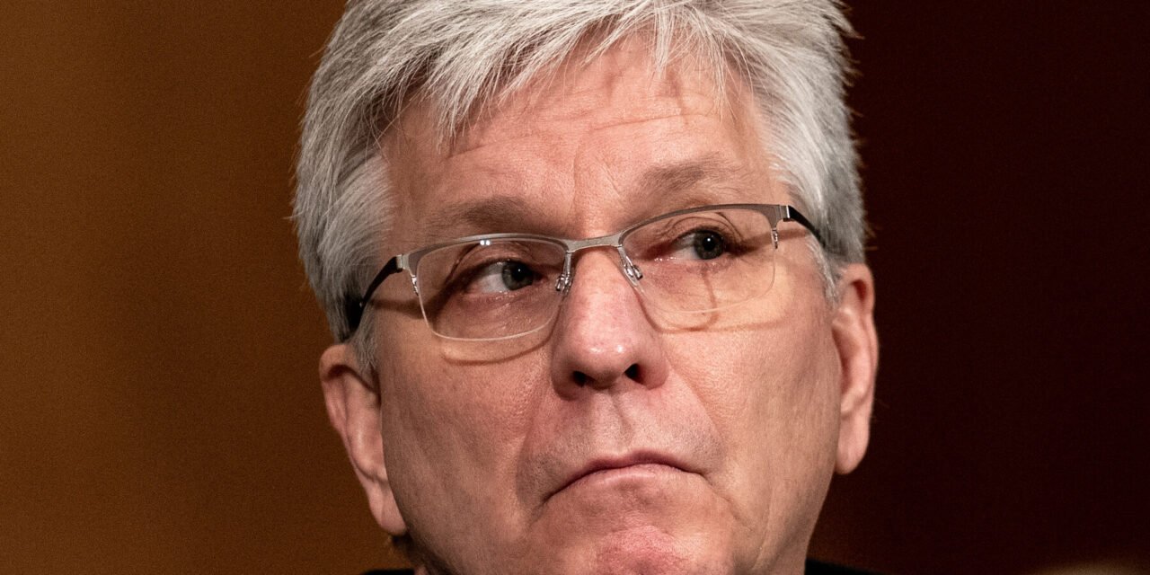 Fed Governor Calls for Rate Cuts as Soon as July