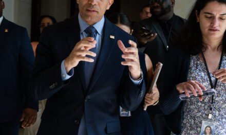 Jeffries Passes 4-Hour Mark in House Speech Opposing Trump’s Policy Bill