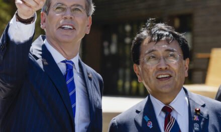 Behind Japan’s Trade Deal: 8 Rounds of Talks and ‘Hurrying Slowly’