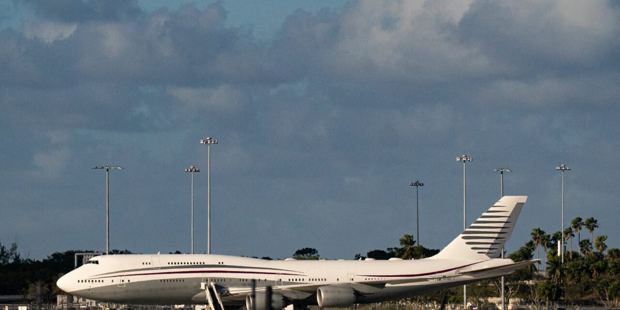 What Will It Cost to Renovate Trump’s ‘Free’ Air Force One? Don’t Ask.