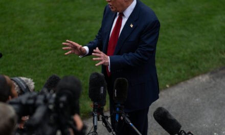 Trumps Claims Discrimination by Banks Ahead of ‘Debanking’ Crackdown