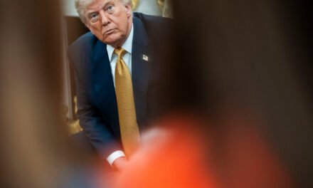 Trump to Announce Additional $100 Billion Apple Investment in U.S.