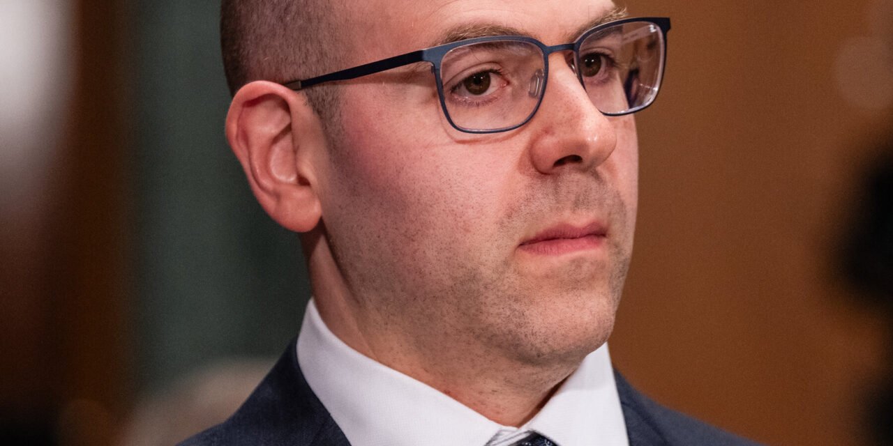 Trump Nominates Stephen Miran to Temporarily Join Fed Board of Governors