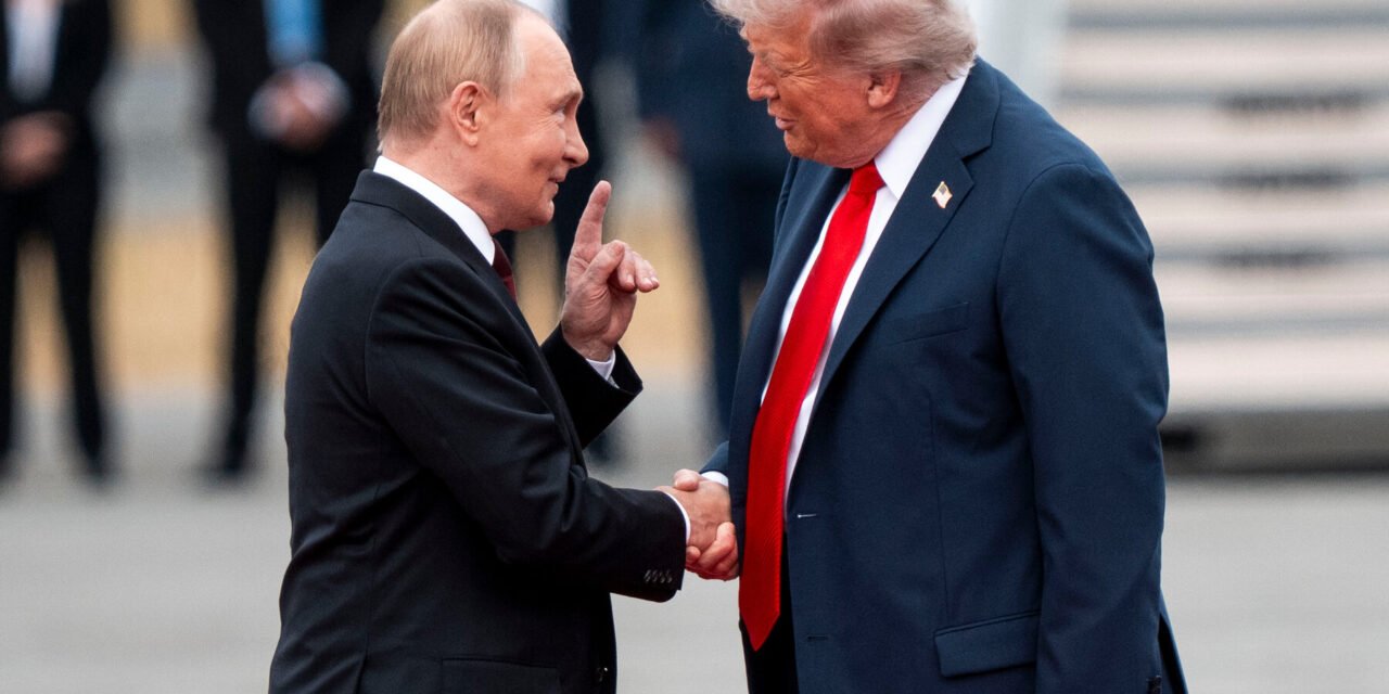 Trump Welcomes Putin With B-2 Fighter Jet Flyover and Red Carpet