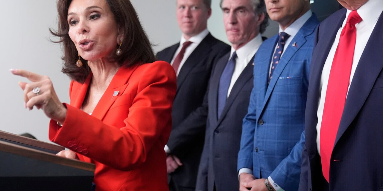 New Details Emerge on Fox Hosts’ Efforts to Bolster Trump in 2020