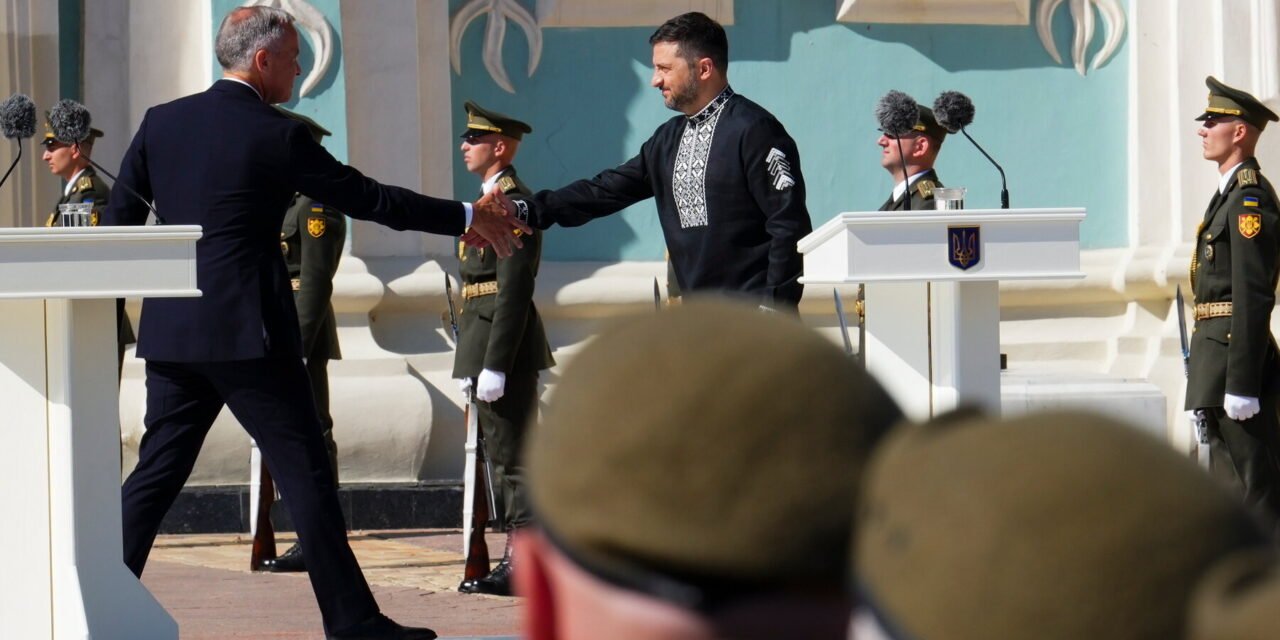 Zelensky Marks Ukraine’s Independence Day With Diplomacy in Kyiv and a Plea for Peace