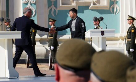 Zelensky Marks Ukraine’s Independence Day With Diplomacy in Kyiv and a Plea for Peace