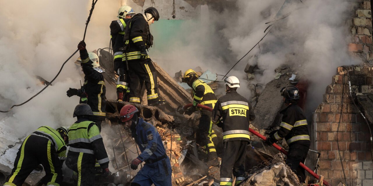 2 Weeks After Trump Talks, Russia Bombards Kyiv, Killing at Least 18
