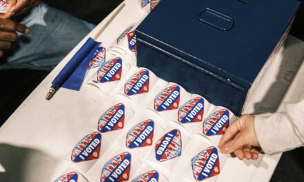 5 Takeaways From the Times Analysis of Democratic Decline in Voter Registration