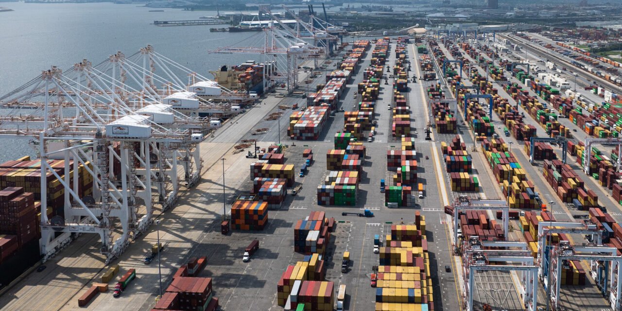 Trump Asks Supreme Court to Allow His Sweeping Tariffs