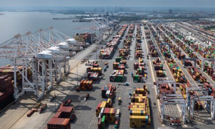 Trump Asks Supreme Court to Allow His Sweeping Tariffs