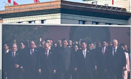 Xi Parades Firepower to Signal That China Won’t Be Bullied Again