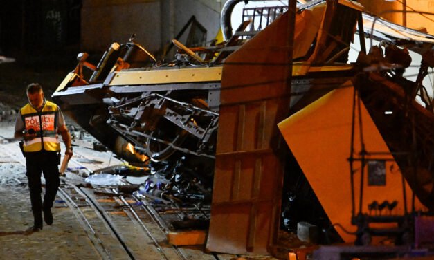 After Deadly Lisbon Funicular Crash, Portugal Declares a Day of Mourning