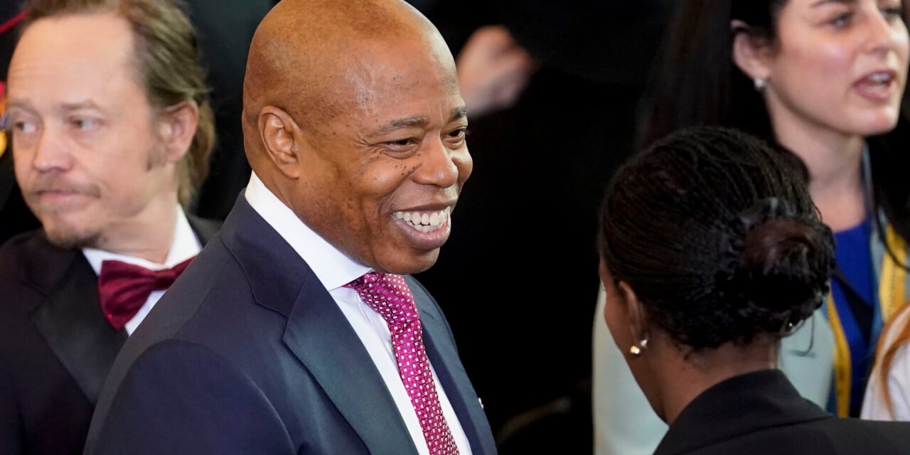 Trump Advisers Have Discussed a Job for Adams to Quit Mayor’s Race